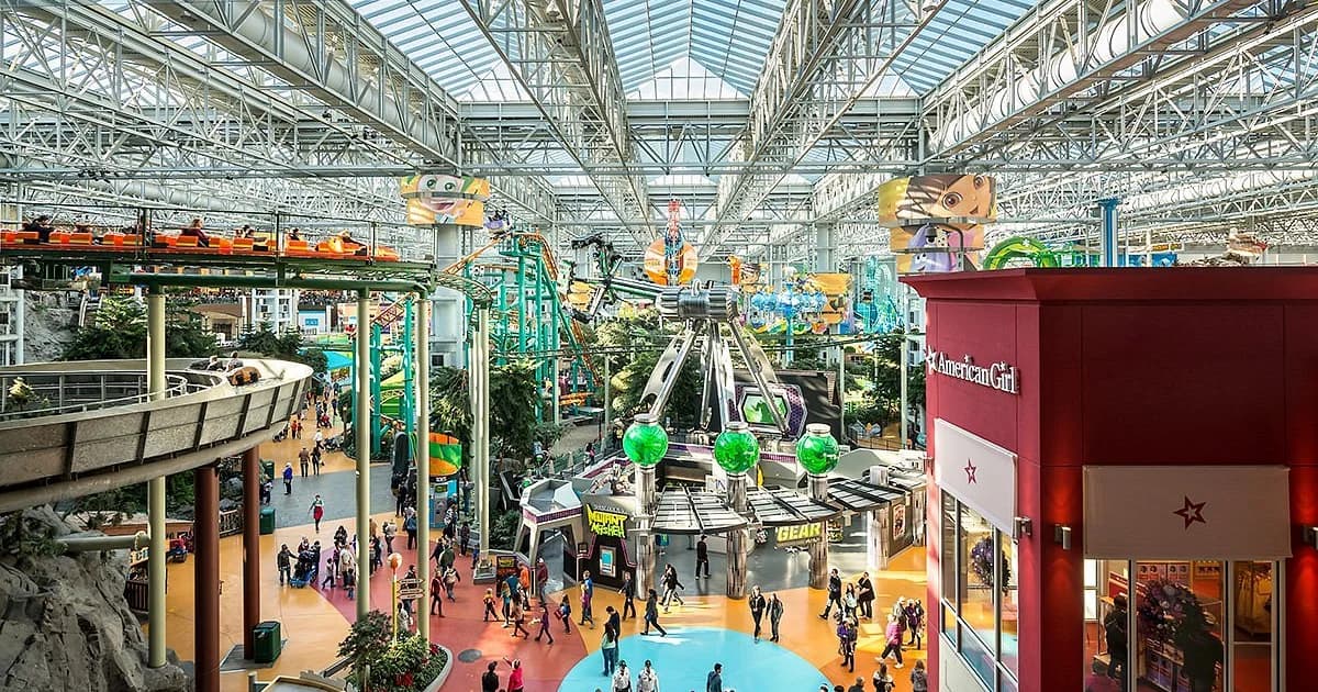 Mall of America reúne 500 lojas, parque indoor e compras de roupas sem imposto