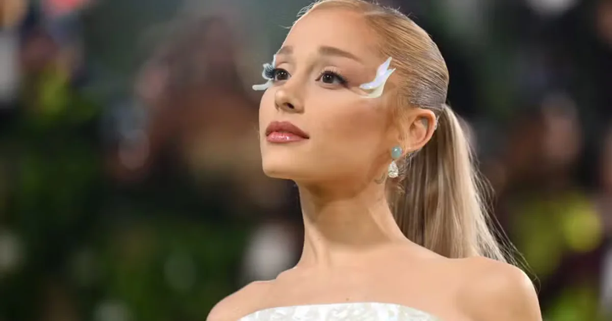 Ariana Grande critica uso de música em vídeo da Casa Branca sobre ações do ICE