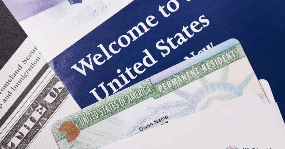 USCIS amplia checagens e segura aprovações de Green Card e cidadania