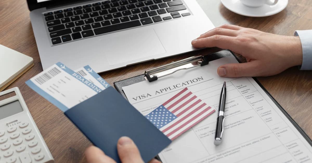 EUA estimam 186 mil Green Cards de trabalho em 2026, 46 mil acima do piso anual