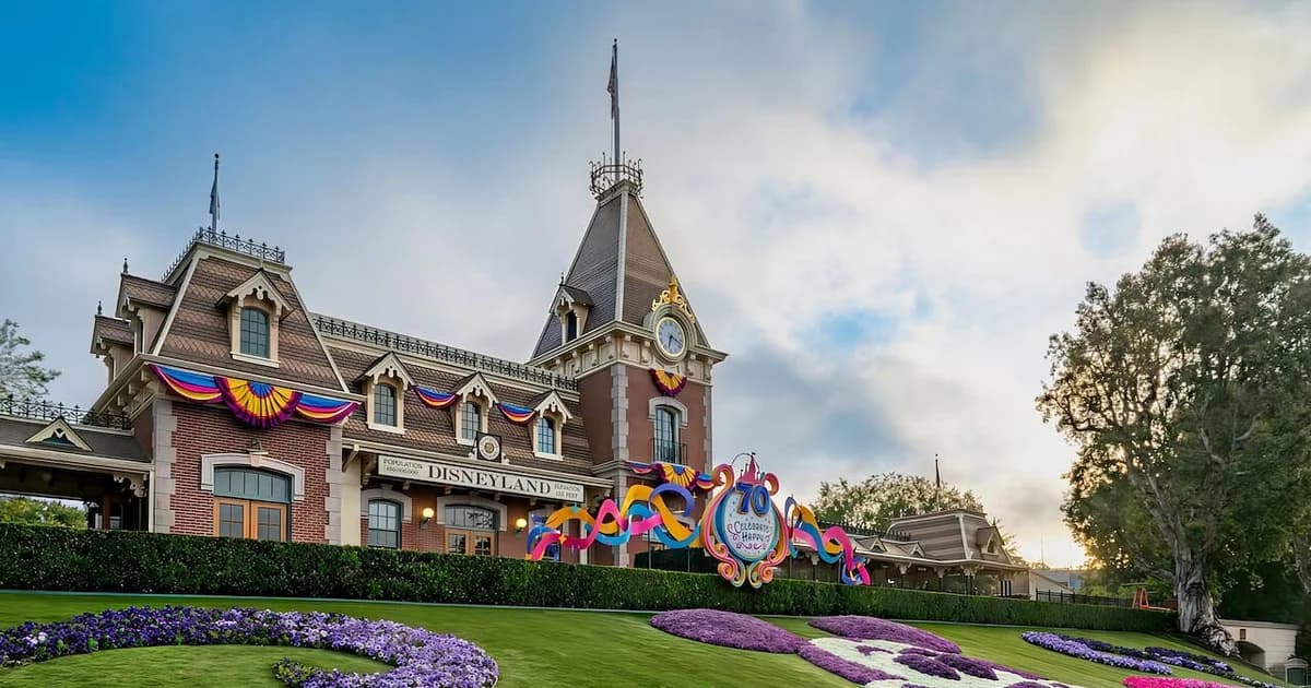 Disneyland aumenta preços de comidas e bebidas; café sobe quase 15%
