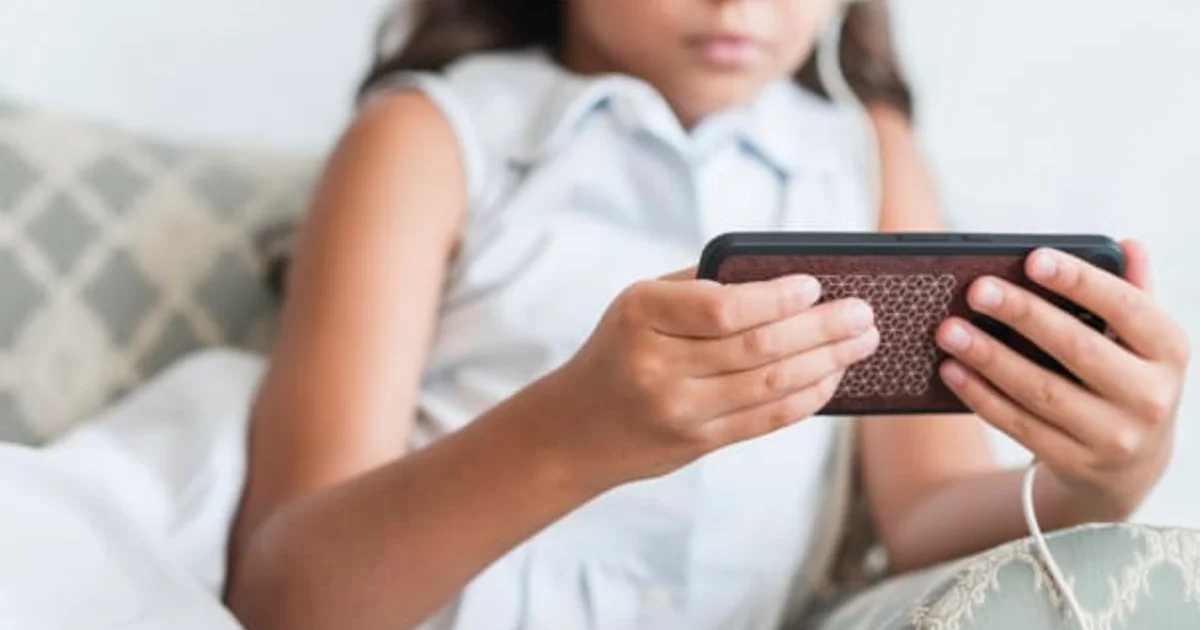 Operação prende 58 suspeitos de crimes online contra menores na Flórida