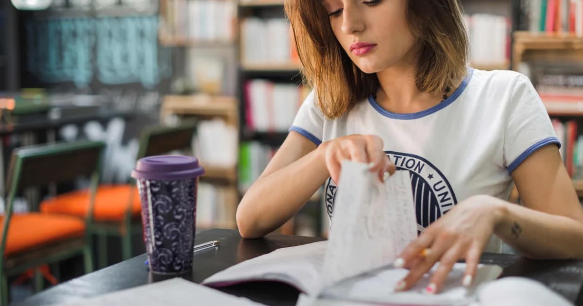 Lista promete bolsas em 56 universidades dos EUA, mas brasileiros precisam checar regras antes de aplicar