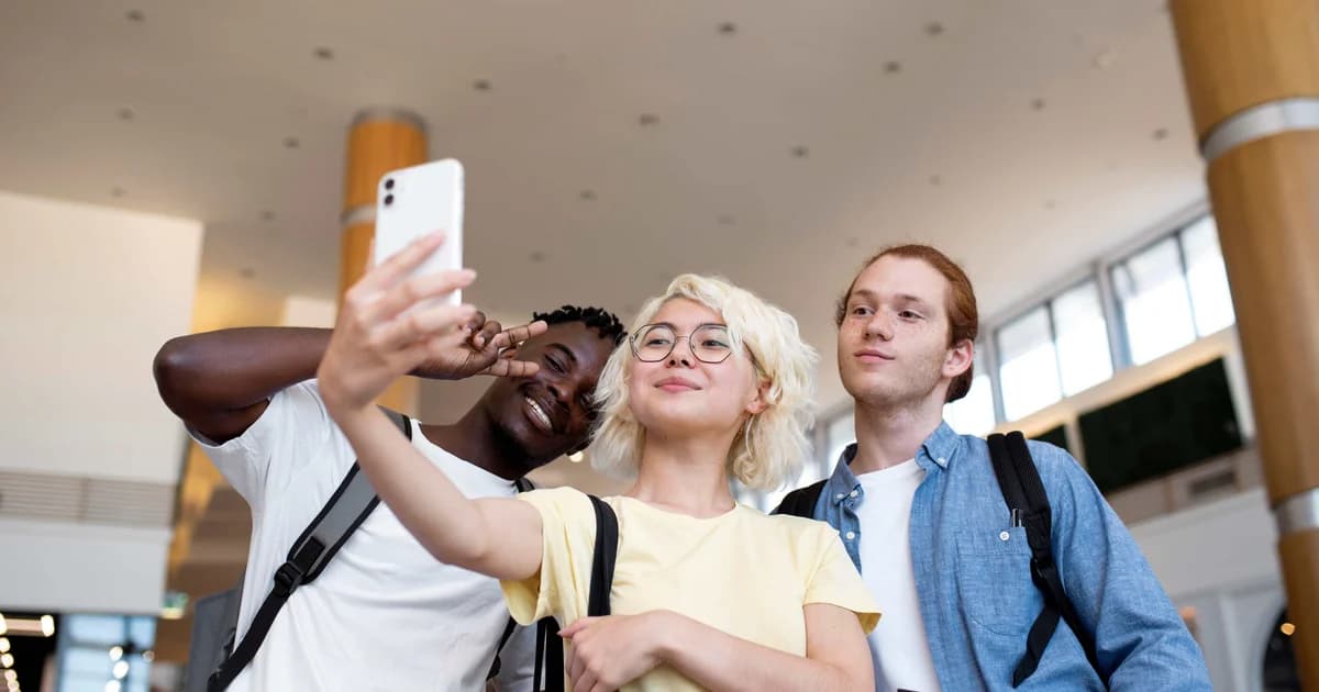 Mais de 60% dos estudantes querem ser influenciadores, aponta levantamento nos EUA e na Noruega
