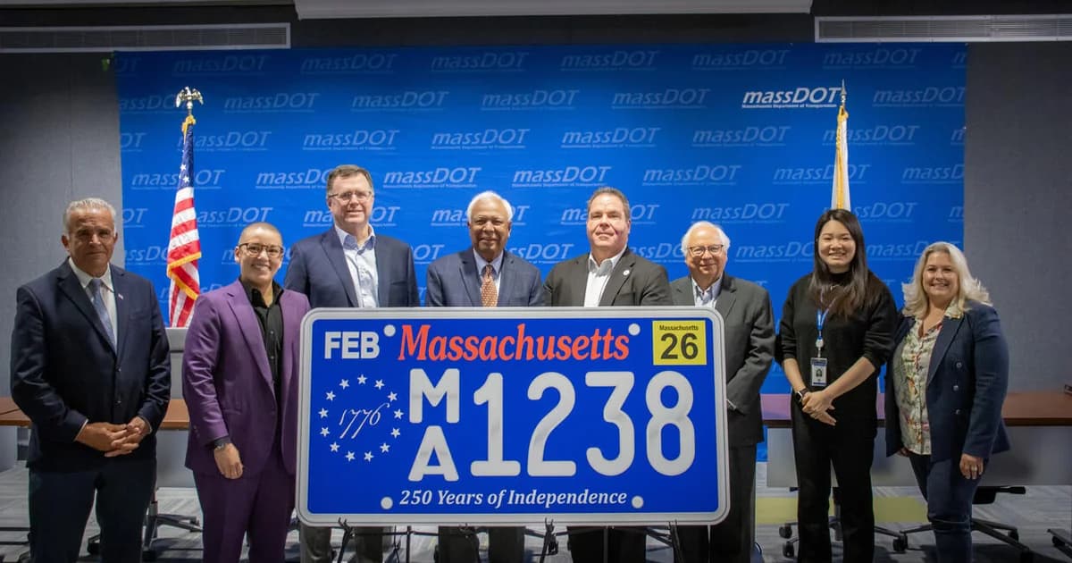Massachusetts lança placa comemorativa “MA250” por US$ 100; pedidos começam em maio