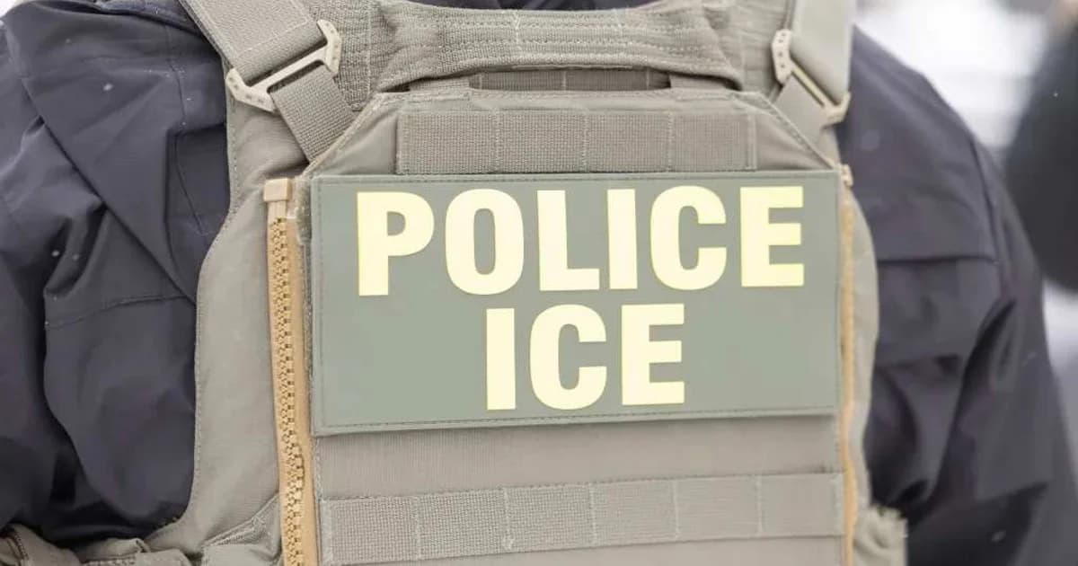 ICE exigirá câmera corporal em equipes de prisão após mortes no Texas e no Maine