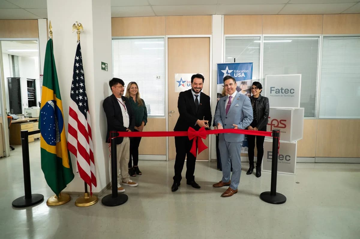 Centro Paula Souza inaugura escritório do EducationUSA e reforça inclusão ao ampliar acesso de estudantes da rede pública a universidades dos EUA